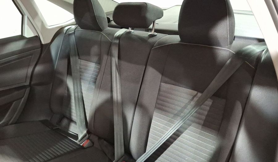 Volkswagen Jetta 1.4 COMFORTLINE AUTO Sedan 2023
