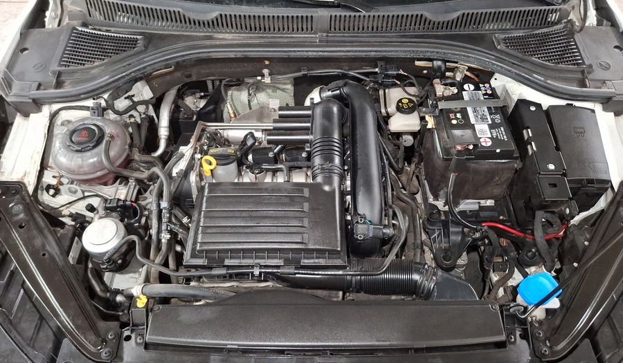 Volkswagen Jetta 1.4 COMFORTLINE AUTO Sedan 2023