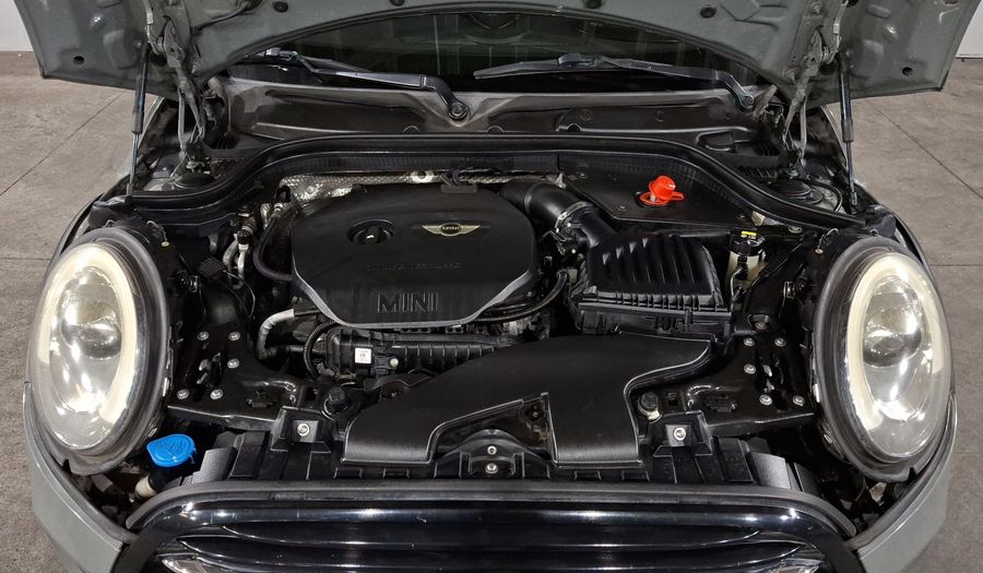 Mini Cooper 1.5 COOPER PEPPER AT Hatchback 2017