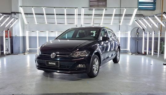 Volkswagen • Polo