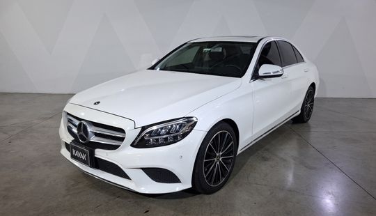 Mercedes Benz • Clase C