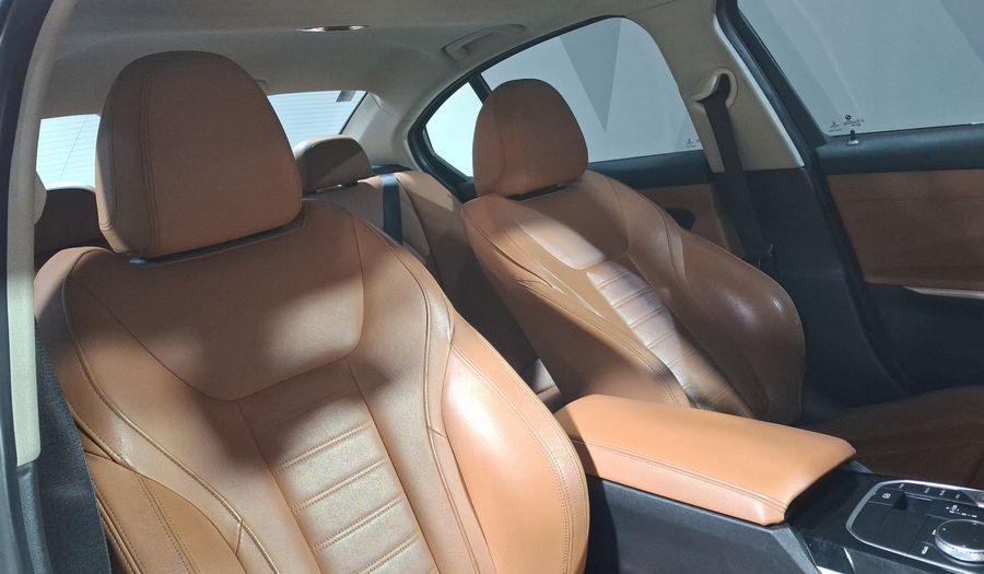 Bmw Serie 3 2.0 330I AUTO Sedan 2021