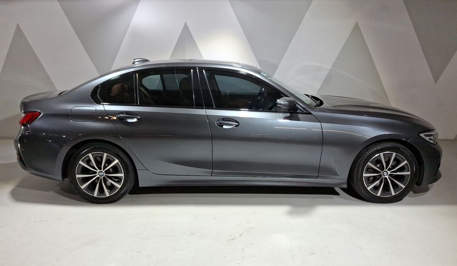 Bmw Serie 3 2.0 330I AUTO Sedan 2021