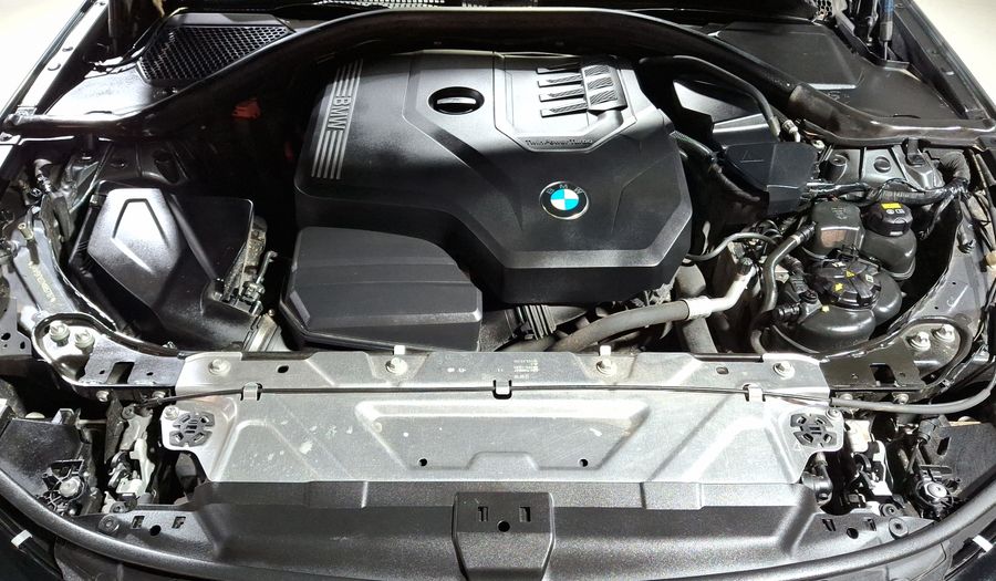 Bmw Serie 3 2.0 330I AUTO Sedan 2021