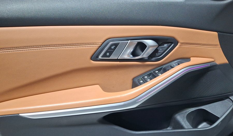 Bmw Serie 3 2.0 330I AUTO Sedan 2021