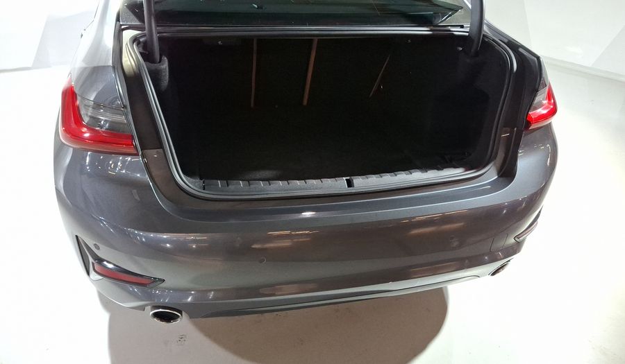 Bmw Serie 3 2.0 330I AUTO Sedan 2021