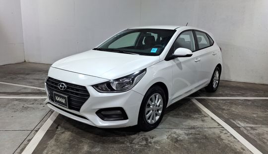 Hyundai • Accent