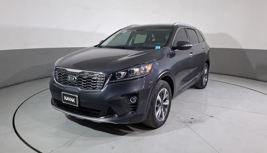 Kia • Sorento