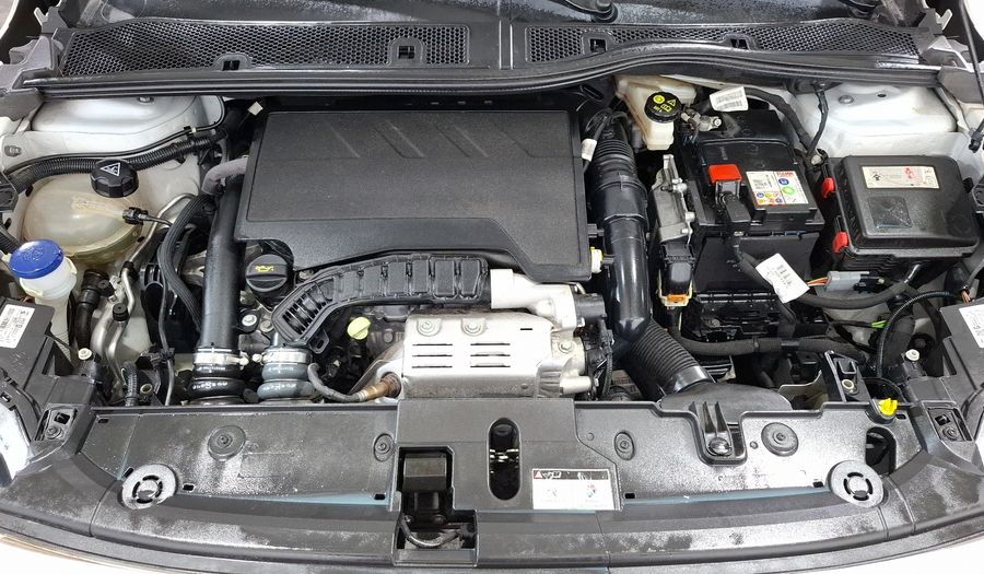 Peugeot 208 1.2 PURETECH ALLURE AUTO Hatchback 2022