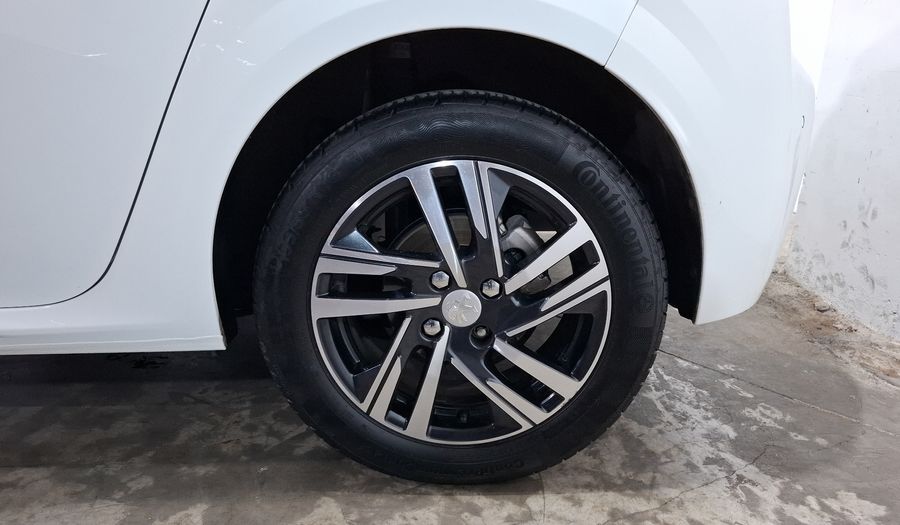 Peugeot 208 1.2 PURETECH ALLURE AUTO Hatchback 2022