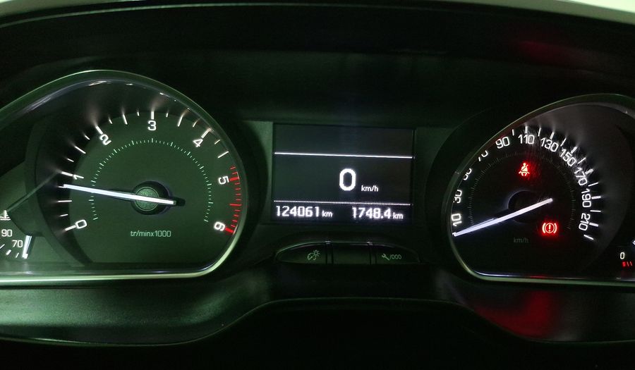 Peugeot 208 1.6 HDI 92 HP ALLURE PACK Hatchback 2017
