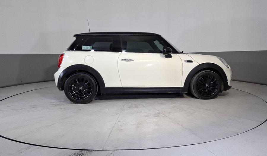 Mini Cooper 1.5 COOPER CHILI AT Hatchback 2016