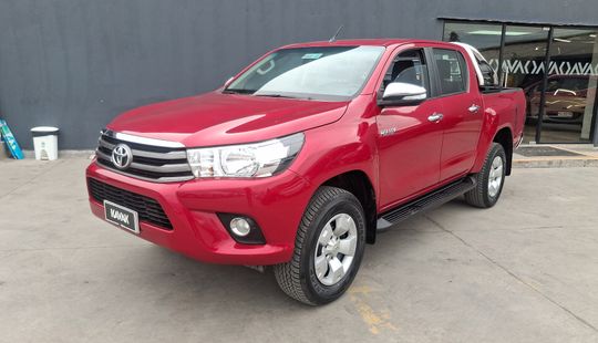 Toyota • Hilux