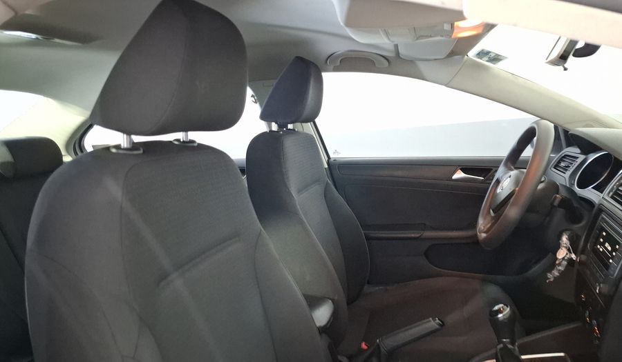 Volkswagen Jetta 2.0 MT Sedan 2016