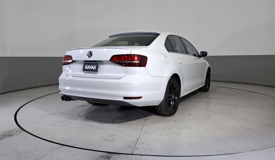 Volkswagen Jetta 2.0 MT Sedan 2016