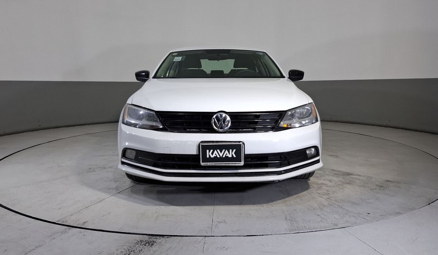 Volkswagen Jetta 2.0 MT Sedan 2016