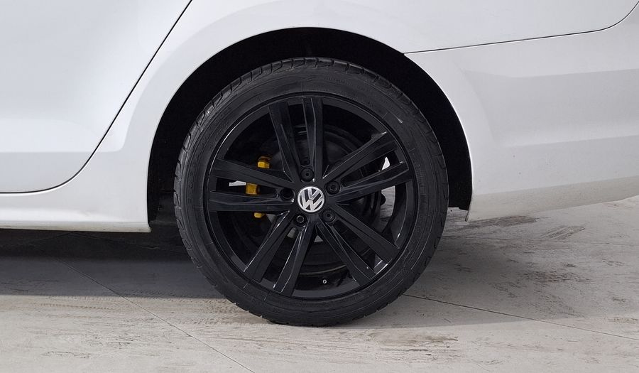 Volkswagen Jetta 2.0 MT Sedan 2016
