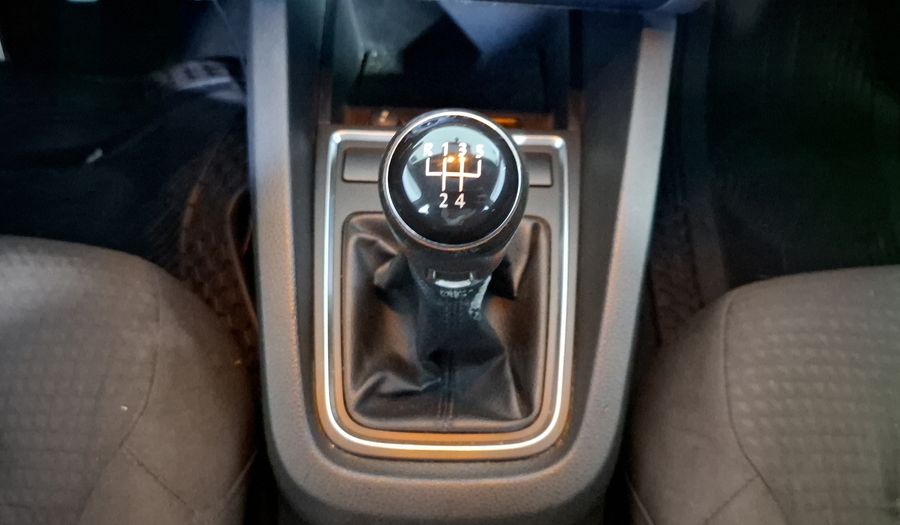 Volkswagen Jetta 2.0 MT Sedan 2016