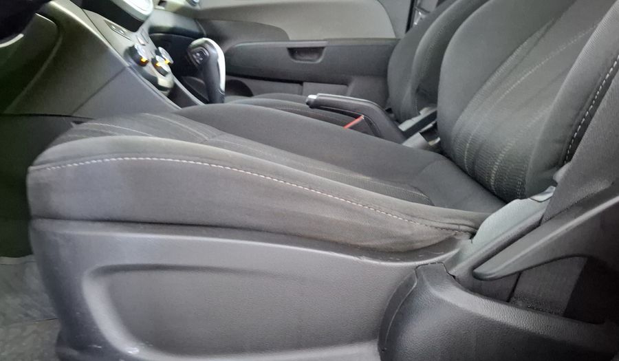 Chevrolet Sonic 1.6 AT K LT Hatchback 2017