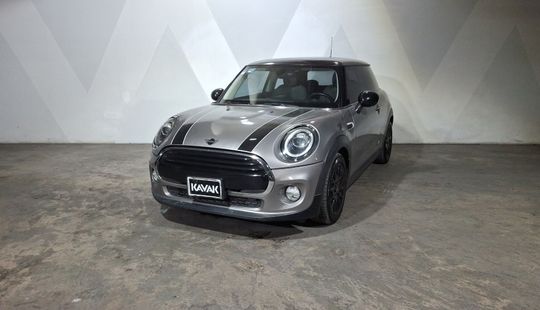 Mini • Cooper