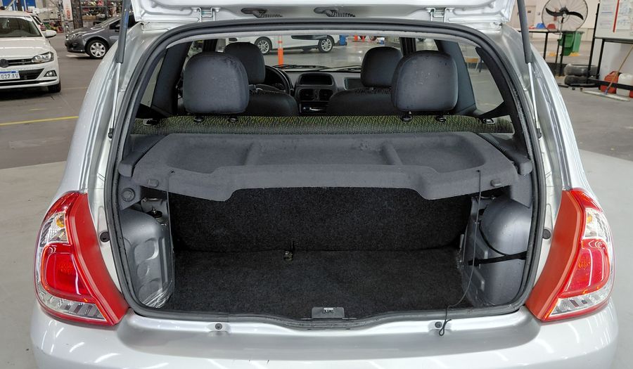 Renault Clio 1.1 CONFORT PLUS Hatchback 2014