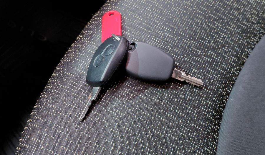 Renault Clio 1.1 CONFORT PLUS Hatchback 2014