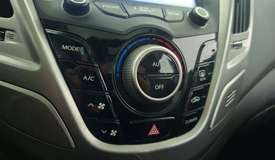 Hyundai Veloster 1.6 GLS PREMIUM Hatchback 2013