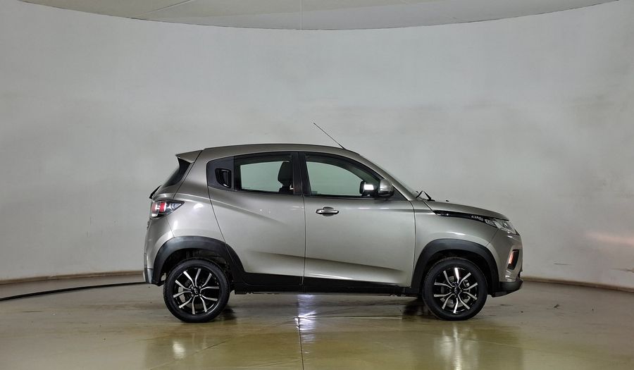 Mahindra Kuv 100 1.2 DELUXE Suv 2020