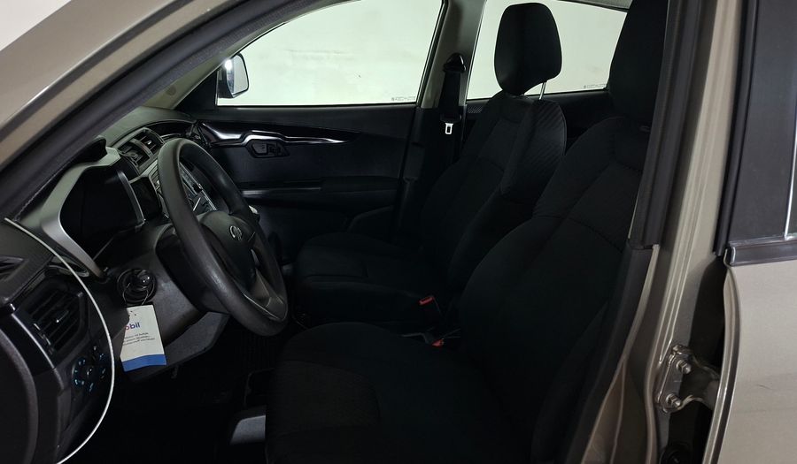 Mahindra Kuv 100 1.2 DELUXE Suv 2020