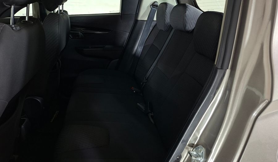 Mahindra Kuv 100 1.2 DELUXE Suv 2020