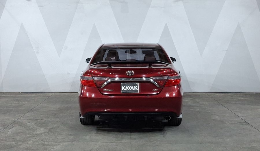 Toyota Camry 2.5 XLE NAVI L4 AT Sedan 2017