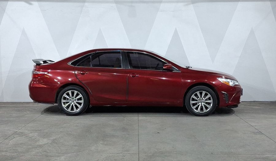 Toyota Camry 2.5 XLE NAVI L4 AT Sedan 2017
