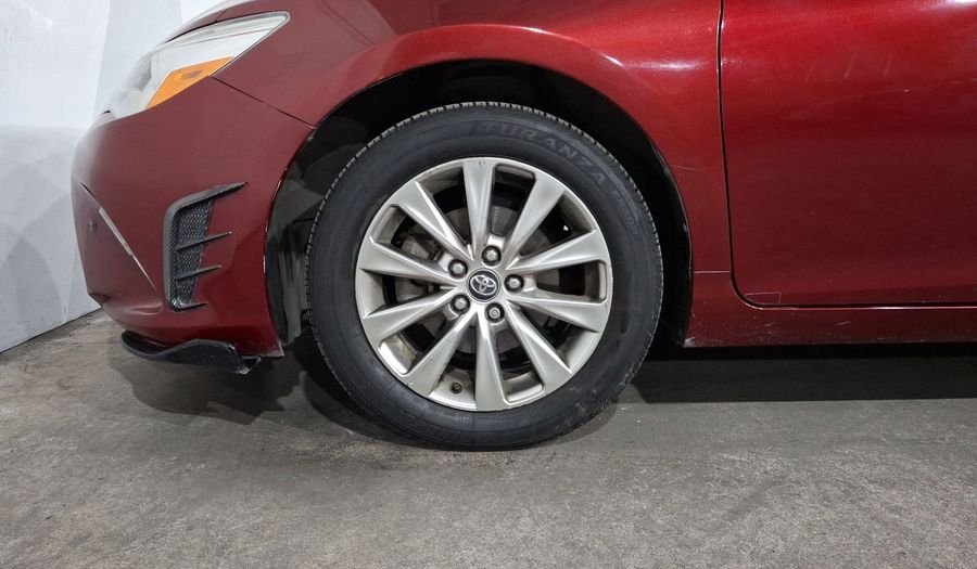 Toyota Camry 2.5 XLE NAVI L4 AT Sedan 2017