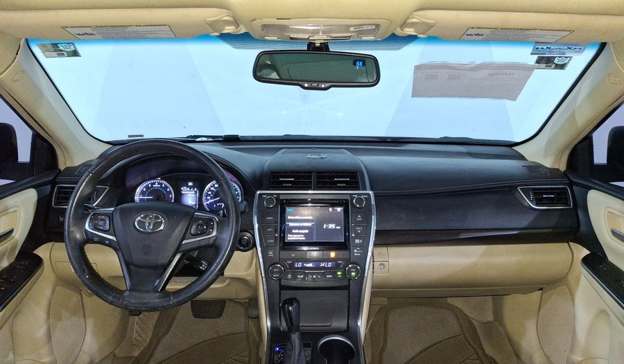 Toyota Camry 2.5 XLE NAVI L4 AT Sedan 2017