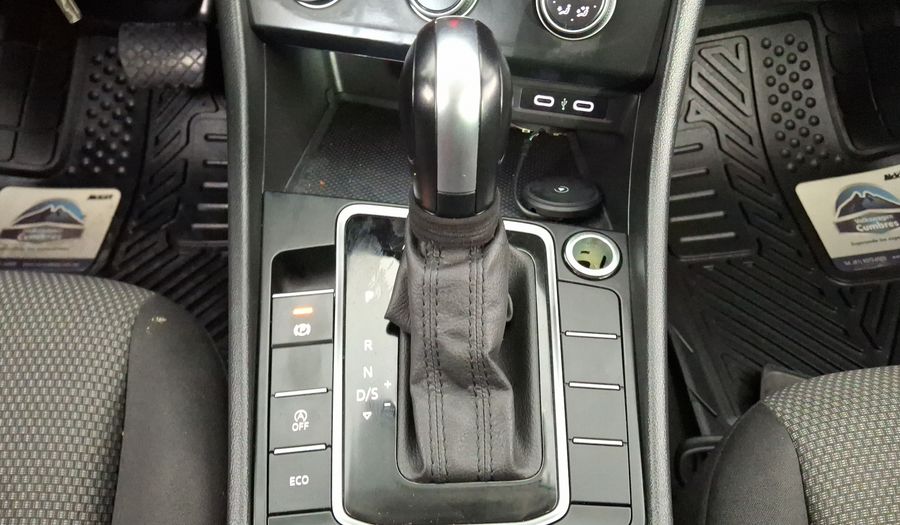 Volkswagen Jetta 1.4 TRENDLINE AUTO Sedan 2020