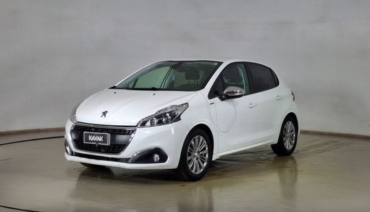 Peugeot • 208