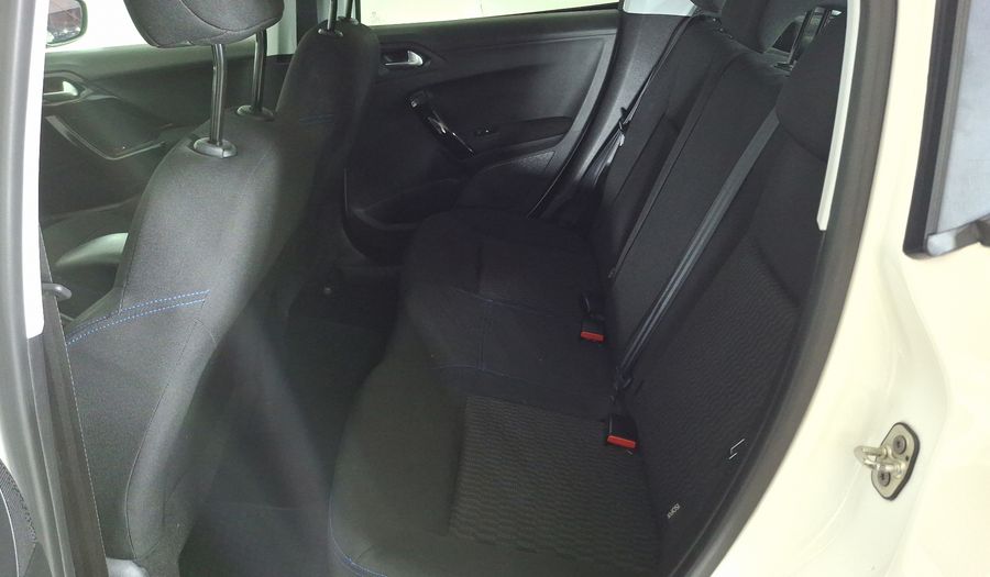 Peugeot 208 1.2 PURETECH 82 ACTIVE PACK Hatchback 2019