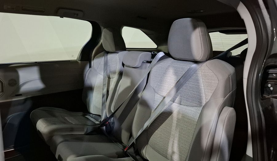 Toyota Sienna 2.5 HEV LE AUTO Minivan 2022