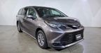 Toyota Sienna 2.5 HEV LE AUTO Minivan 2022