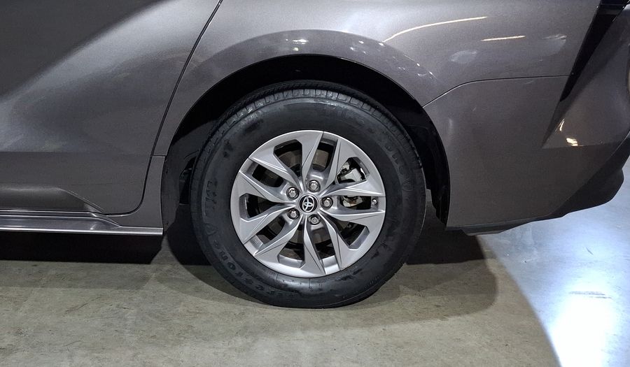 Toyota Sienna 2.5 HEV LE AUTO Minivan 2022