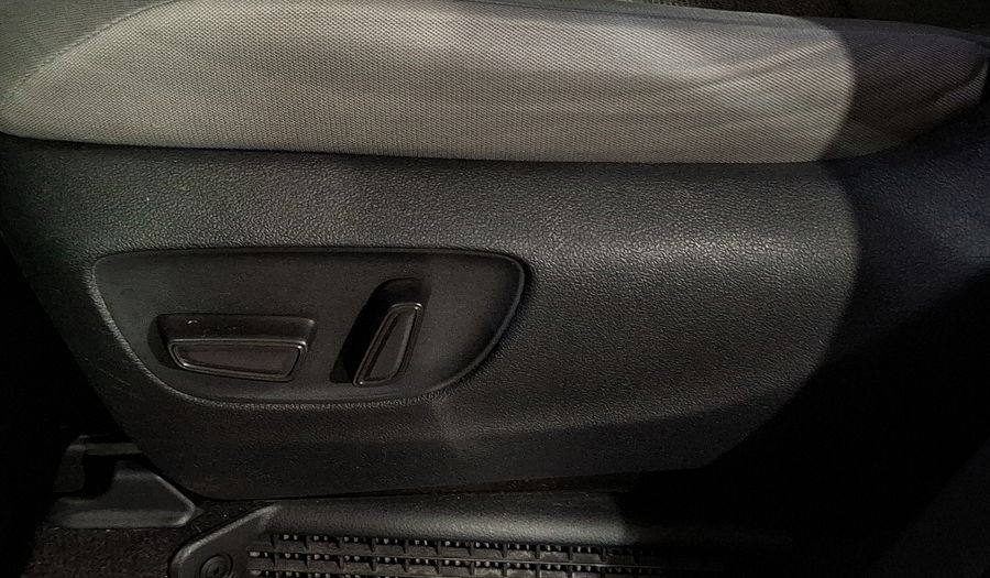 Toyota Sienna 2.5 HEV LE AUTO Minivan 2022