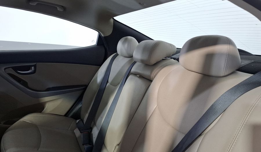 Hyundai Elantra 1.8 LIMITED TECH NAVI AT Sedan 2016