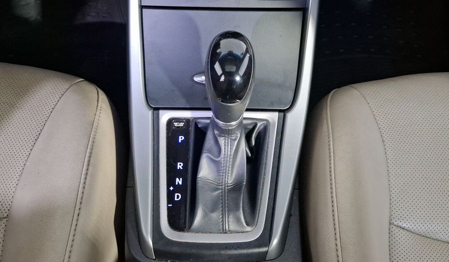 Hyundai Elantra 1.8 LIMITED TECH NAVI AT Sedan 2016