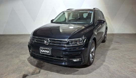 Volkswagen • Tiguan