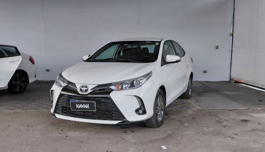 Toyota • Yaris