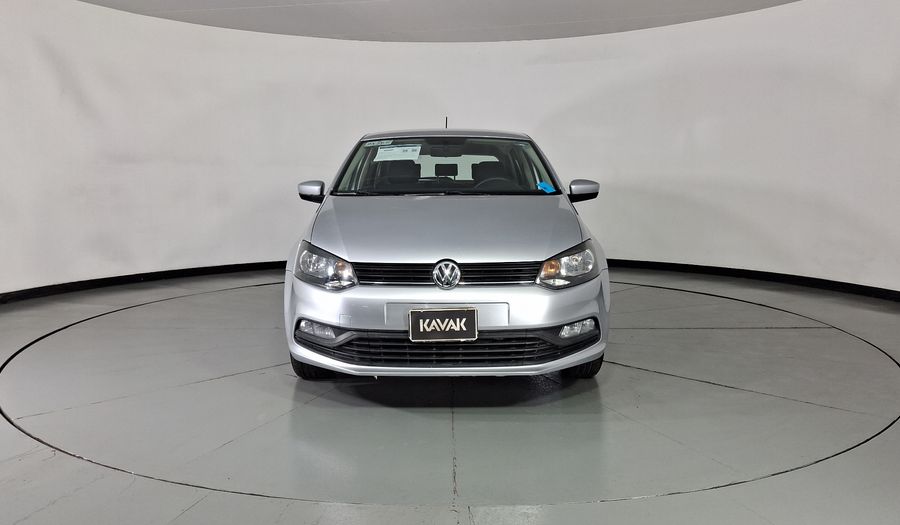 Volkswagen Polo 1.6 MT Hatchback 2015