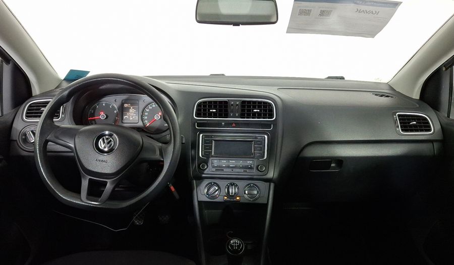 Volkswagen Polo 1.6 MT Hatchback 2015