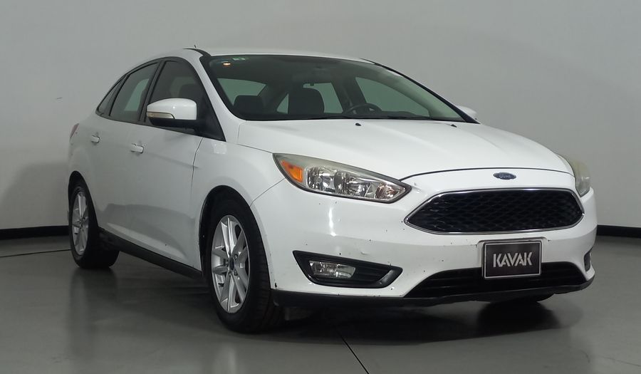 Ford Focus 2.0 SE AT Sedan 2015