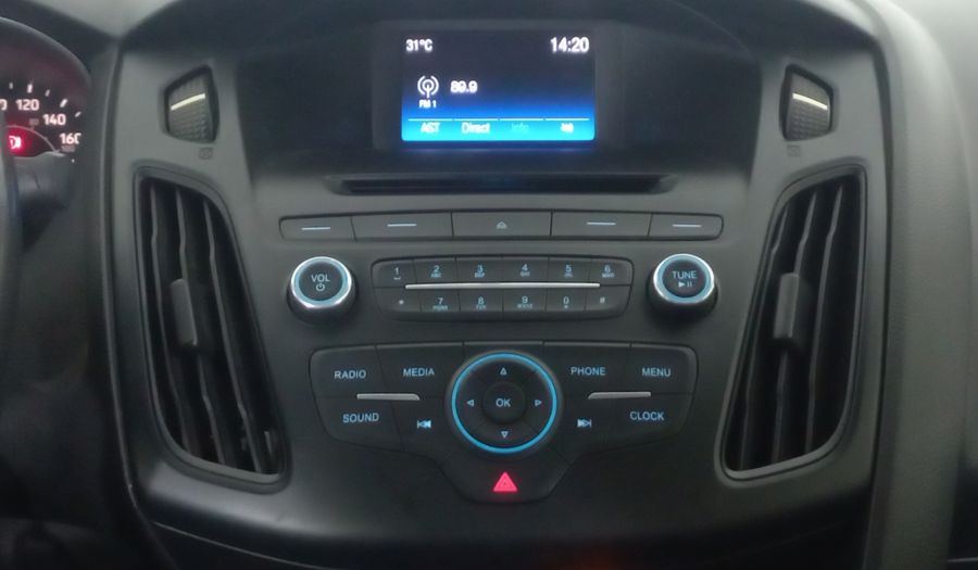 Ford Focus 2.0 SE AT Sedan 2015