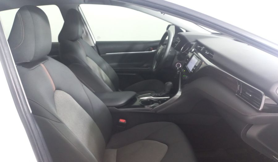 Toyota Camry 2.5 LE AUTO Sedan 2019